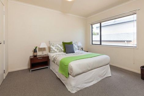 Photo of property in 37 Tiri Tiri Road, Birkdale, Auckland, 0626