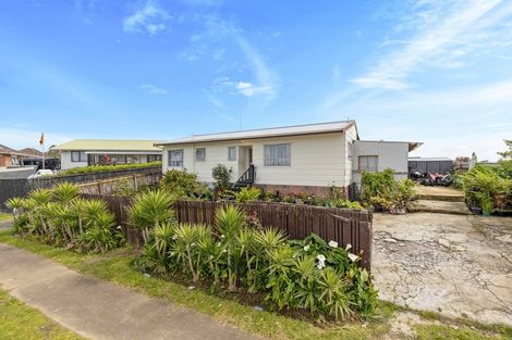 Photo of property in 1/10 Kennington Drive, Clendon Park, Auckland, 2103