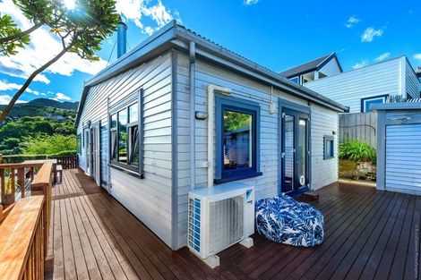 Photo of property in 10 Cornwall Road, Lyttelton, 8082