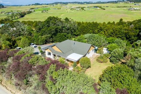 Photo of property in 235 Devich Road, Mangawhai, Kaiwaka, 0573