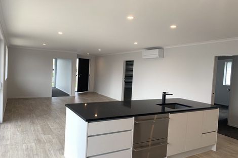 Photo of property in 6 Magnum Drive, Kumeu, 0810