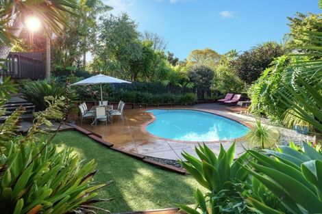 Photo of property in 12 Regia Close, Half Moon Bay, Auckland, 2012