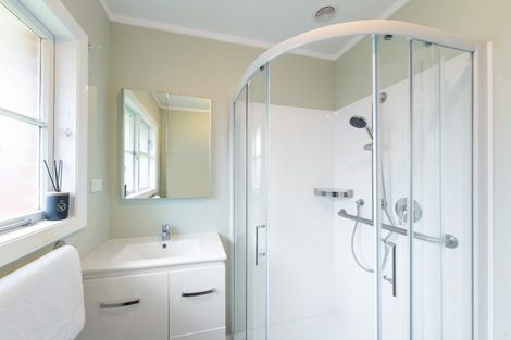 Photo of property in 44 Kowhai Avenue, Ebdentown, Upper Hutt, 5018