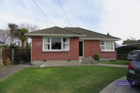 Photo of property in 1/19 Pinehurst Crescent, Russley, Christchurch, 8042