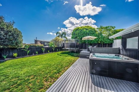 Photo of property in 5 Belmere Rise, Farm Cove, Auckland, 2012