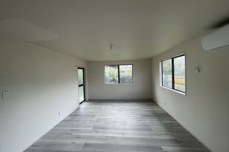 Photo of property in 2/12 Trimdon Street, Randwick Park, Auckland, 2105