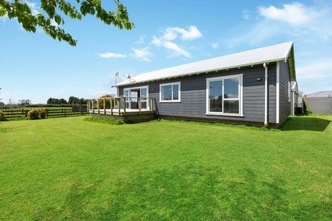 Photo of property in 20 Tariki Road South, Tariki, Stratford, 4390