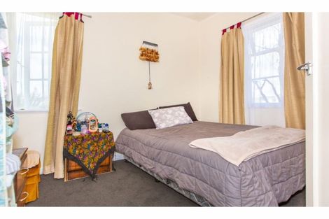 Photo of property in 84 Great South Road, Huntly, 3700