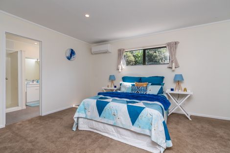 Photo of property in 235 Devich Road, Mangawhai, Kaiwaka, 0573