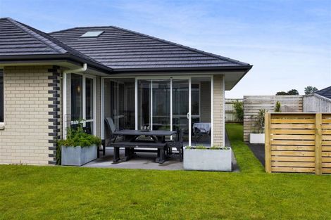 Photo of property in 4 Waitaha Place, Bell Block, New Plymouth, 4312