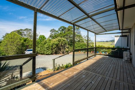 Photo of property in 235 Devich Road, Mangawhai, Kaiwaka, 0573