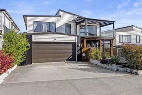 Photo of property in 16 Lime Hill Rise, Flat Bush, Auckland, 2019