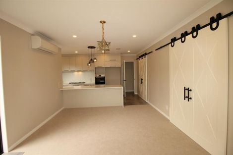 Photo of property in 37 Papareia Road, Karaka, Papakura, 2113