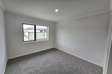 Photo of property in 43a South Road, Blagdon, New Plymouth, 4310