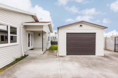 Photo of property in 96 Ferguson Street, West End, Palmerston North, 4412