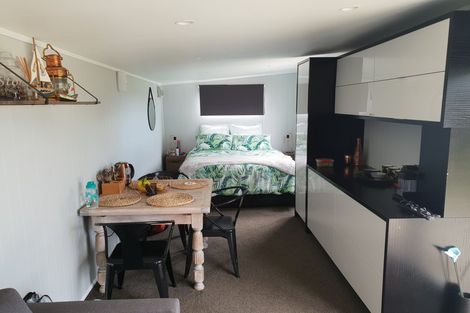 Photo of property in 15 Cuvier Crescent, Kuaotunu West, Whitianga, 3592