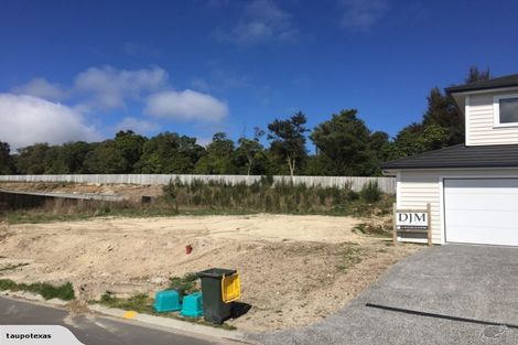 Photo of property in 1 Azalea Lane, Waipahihi, Taupo, 3330