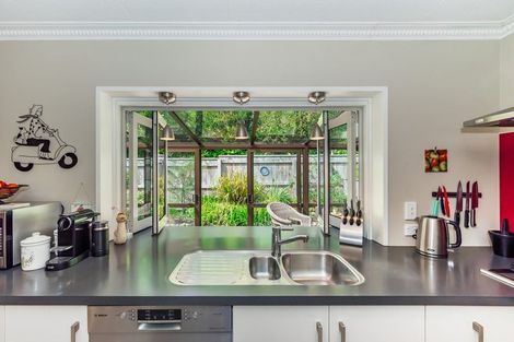 Photo of property in 23 Tawa Street, Waikanae, 5036