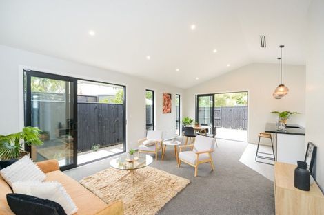 Photo of property in 25a Te Awe Awe Street, Hokowhitu, Palmerston North, 4410