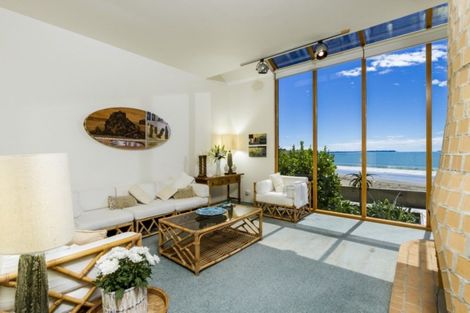 Photo of property in 2/20 Whitby Crescent, Mairangi Bay, Auckland, 0630