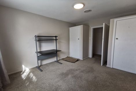 Photo of property in 2/11 Manor Place, Bryndwr, Christchurch, 8053