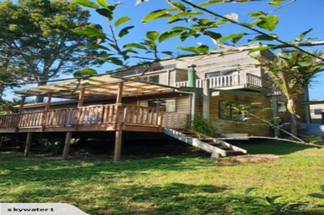 Photo of property in 175 Caton Road, Waitakere, Henderson, 0782