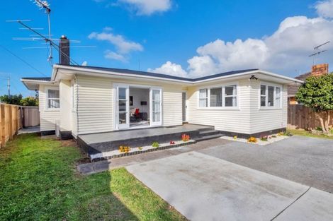 Photo of property in 16 George Street, Papakura, 2110