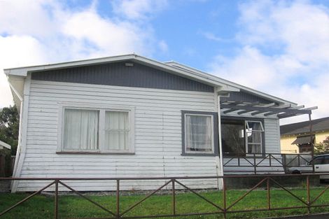 Photo of property in 35 Shamrock Street, Takaro, Palmerston North, 4412