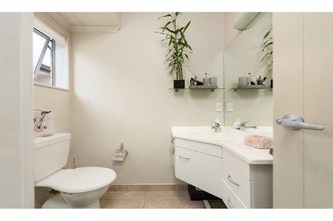 Photo of property in 35 Macville Road, Mount Maunganui, 3116