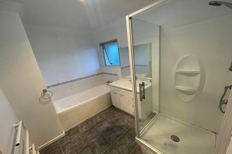 Photo of property in 22 Killygordon Place, Massey, Auckland, 0614