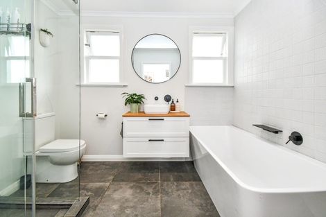 Photo of property in 25 Village Way, Ardmore, Papakura, 2582