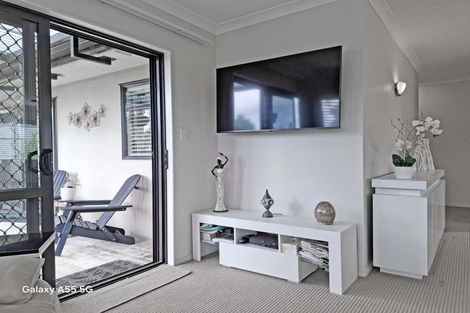 Photo of property in 45 Riverstone Road, Te Atatu Peninsula, Auckland, 0610