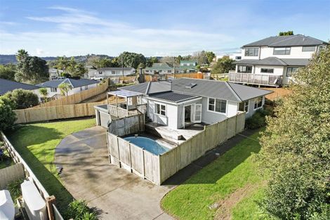 Photo of property in 3 Aeroview Drive, Beach Haven, Auckland, 0626