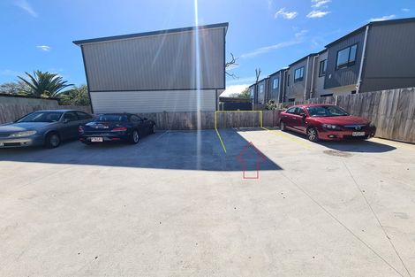 Photo of property in 6/34 Edmonton Road, Henderson, Auckland, 0612