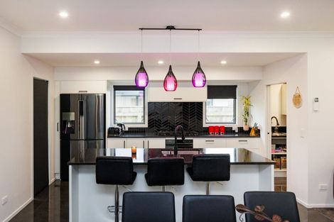 Photo of property in 12 Ivy Lane, Kelvin Grove, Palmerston North, 4414