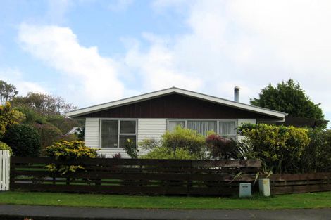 Photo of property in 82 Donovan Road, Paraparaumu Beach, Paraparaumu, 5032
