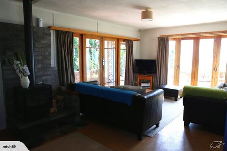 Photo of property in 124 North Shore Road, Eskdale, Napier, 4182
