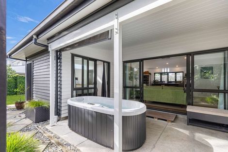 Photo of property in 299b Dickson Road, Papamoa Beach, Papamoa, 3118