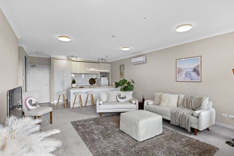 Photo of property in 62 Rewa Rewa Lane, Orewa, 0931