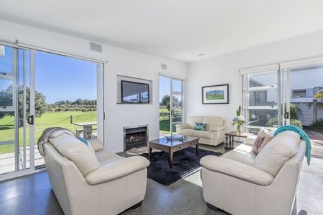 Photo of property in 152 Mangatawhiri Road, Omaha, Warkworth, 0986