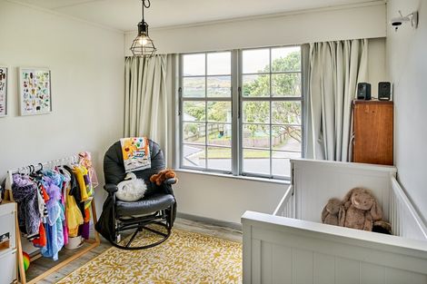 Photo of property in 49 Franklyn Road, Tawa, Wellington, 5028