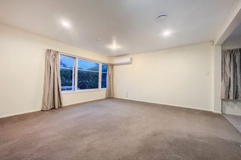 Photo of property in 17 Alma Street, Te Atatu South, Auckland, 0610