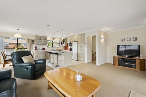 Photo of property in 28 Jandell Crescent, Bucklands Beach, Auckland, 2014