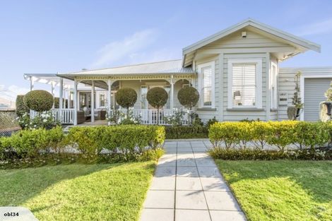 Photo of property in 71 Beach Road, Mellons Bay, Auckland, 2014