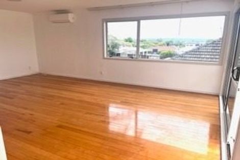 Photo of property in 4b Corrella Road, Belmont, Auckland, 0622