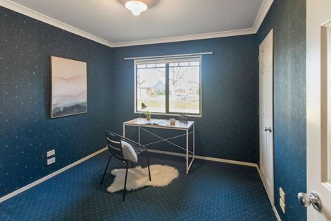 Photo of property in 16 Alba Place, Cambridge, 3434