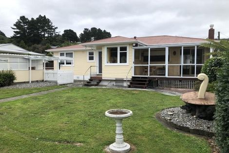 Photo of property in 337 George Street, Stokes Valley, Lower Hutt, 5019