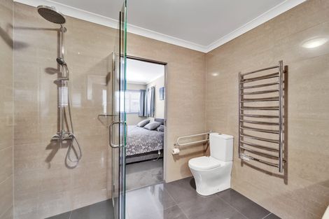 Photo of property in 14 Milmoe Street, Hawera, 4610