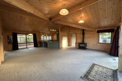 Photo of property in 8a Riverstone Drive, Riverstone Terraces, Upper Hutt, 5018