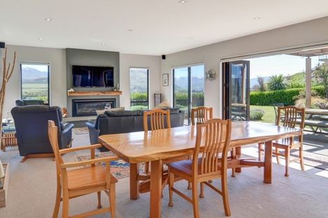 Photo of property in 56 Jacks Point Rise, Jacks Point, Queenstown, 9371